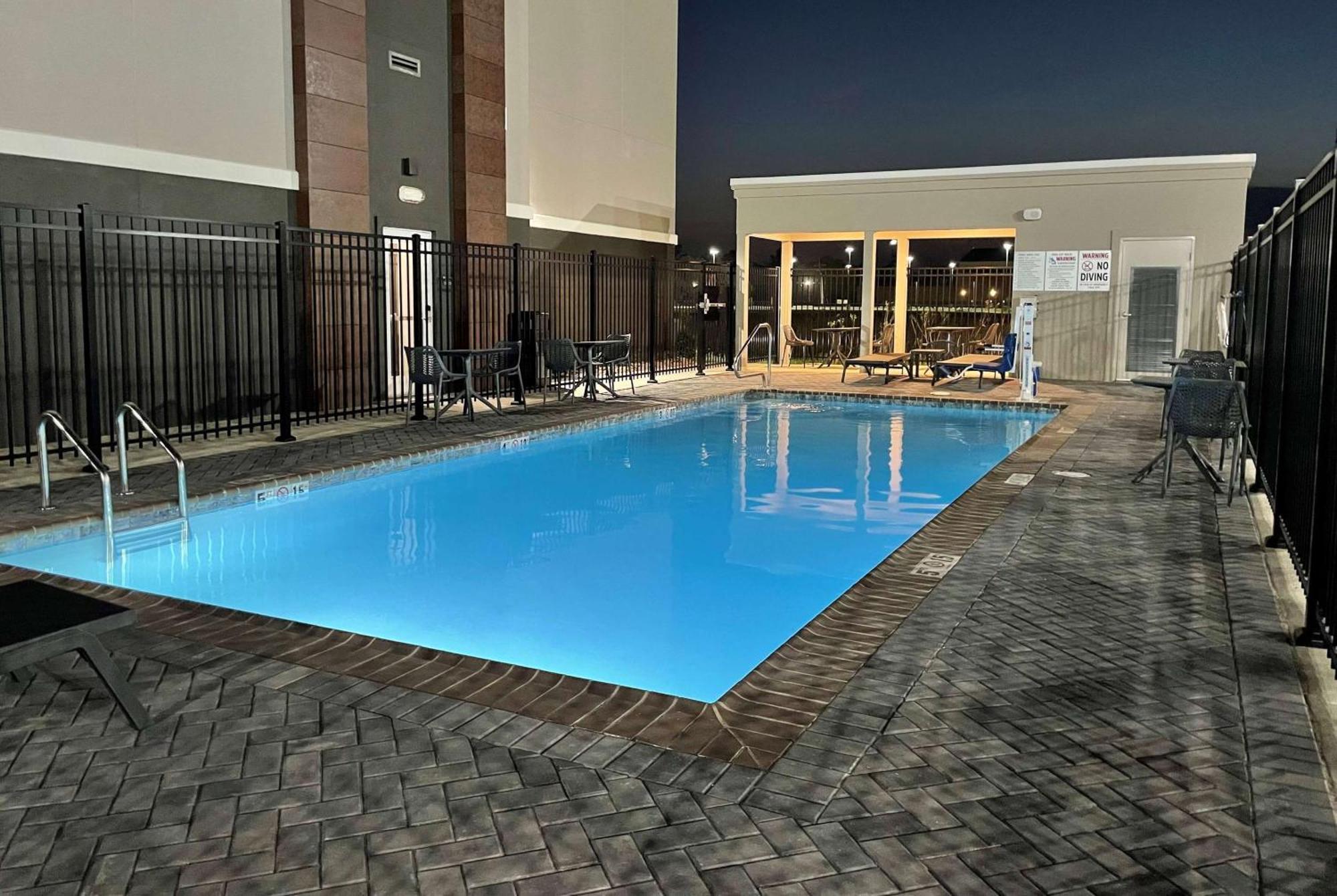 La Quinta Inn & Suites By Wyndham Sulphur Lake Charles Esterno foto